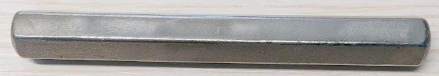 チタン六角棒 長さ約12cm 御守り 文鎮 < インテリア/ライフ  チタン六角棒 長さ約12cm 御守り 文鎮 < インテリア/ライフの