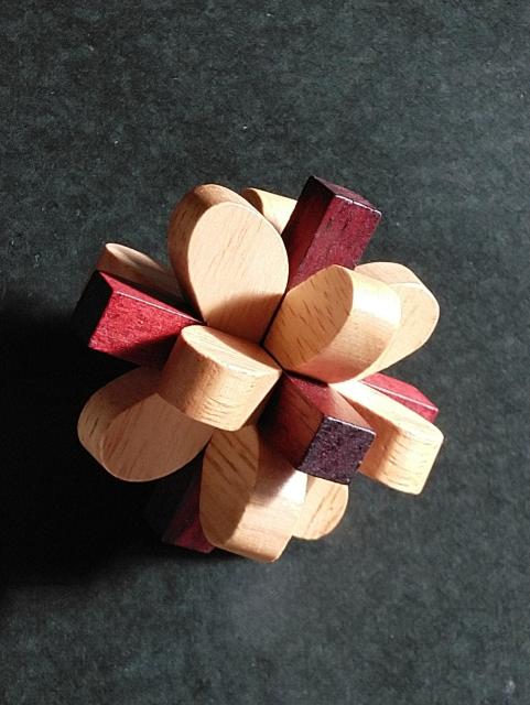 立体パズル < おもちゃ 立体パズル < おもちゃの