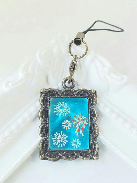 レジン  ハンドメイド  ストラップ  花火 < 女性ファッション  レジン  ハンドメイド  ストラップ  花火 < 女性ファッションの