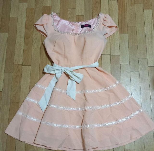 ミニドレス フレア サーモンピンク リボン パール ビジュー キャバ嬢 S 激安 < 女性ファッション  ミニドレス フレア サーモンピンク リボン パール ビジュー キャバ嬢 S 激安  < 女性ファッションの