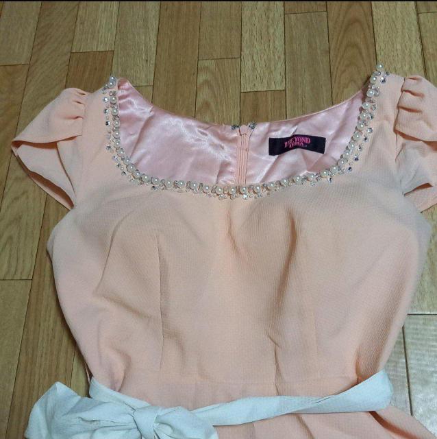 ミニドレス フレア サーモンピンク リボン パール ビジュー キャバ嬢 S 激安 < 女性ファッション  ミニドレス フレア サーモンピンク リボン パール ビジュー キャバ嬢 S 激安 < 女性ファッションの