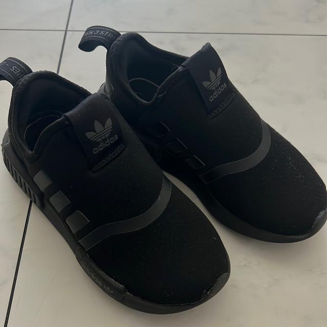 adidasアディダスキッズシューズ★19cm < ブランド  adidasアディダスキッズシューズ★19cm < ブランドの