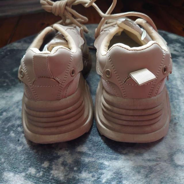 新品 23cm レディース スニーカー ブラウン シューズ 靴 ローカット < 女性ファッション  新品 23cm レディース スニーカー ブラウン シューズ 靴 ローカット < 女性ファッションの