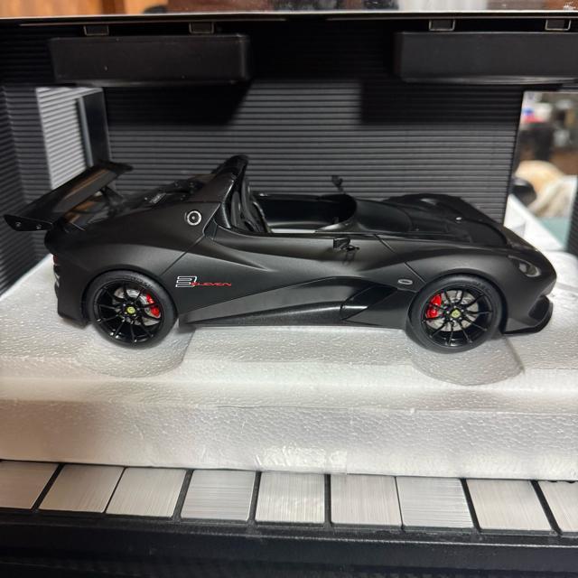 未展示品 オートアート1/18 Lotus 3-Eleven マットブラック < ホビー  未展示品 オートアート1/18 Lotus 3-Eleven マットブラック < ホビーの
