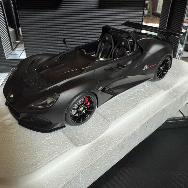 未展示品 オートアート1/18 Lotus 3-Eleven マットブラック < ホビー  未展示品 オートアート1/18 Lotus 3-Eleven マットブラック < ホビーの