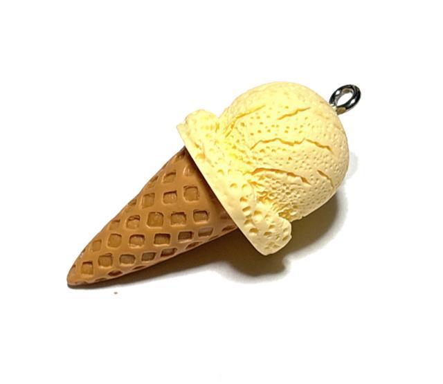 272 大きめのアイスクリーム バニラ色1個 お菓子チャーム アクセサリーパーツ 樹脂粘土 < ペット/手芸/園芸 272 大きめのアイスクリーム バニラ色1個 お菓子チャーム アクセサリーパーツ 樹脂粘土 < ペット/手芸/園芸の