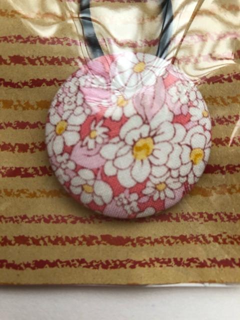ハンドメイド ヘアゴム 特大 くるみボタン コットン 小花 < 女性ファッション  ハンドメイド ヘアゴム 特大 くるみボタン コットン 小花 < 女性ファッションの