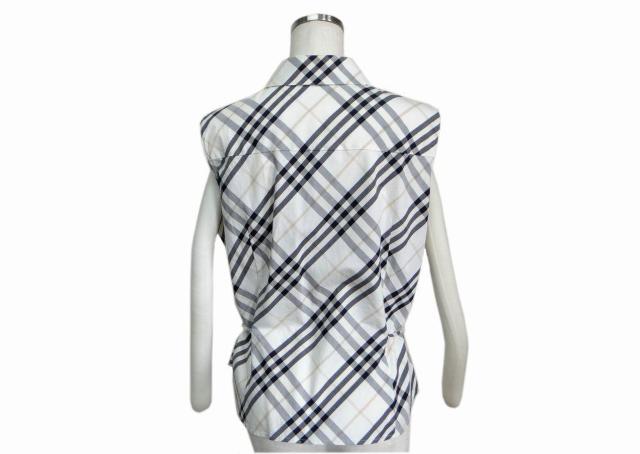 バーバリーロンドン ノースリーブ 襟付き リボン2WAYブラウス アイボリー系 送料無料 < ブランド バーバリーロンドン ノースリーブ 襟付き リボン2WAYブラウス アイボリー系 送料無料 < ブランドの