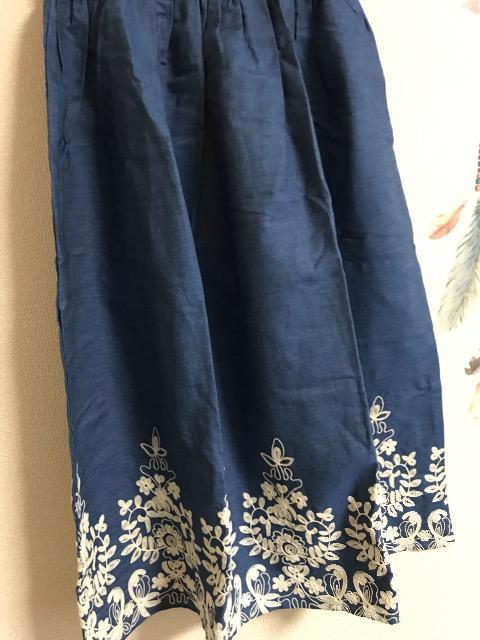 新品薄手デニムすそ獅子入り膝下丈M < 女性ファッション  新品薄手デニムすそ獅子入り膝下丈M < 女性ファッションの