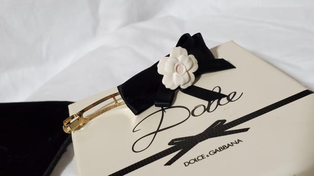 正規 ドルチェ&ガッバーナ ヘアクリップ 1Pフラワー カメリアリボン バレッタ 黒×白 髪留め 髪飾り バロック D&G 付属有 < ブランド 正規 ドルチェ&ガッバーナ ヘアクリップ 1Pフラワー カメリアリボン バレッタ 黒×白 髪留め 髪飾り バロック D&G 付属有 < ブランドの