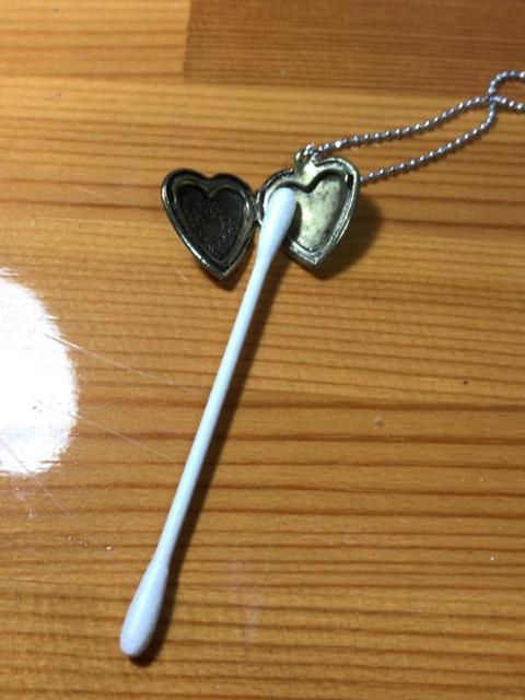 ハート模様入りロケットペンダント ネックレス 首飾り 遺骨 トップ 可愛い ピルケー 安い アクセサリー 小さい ジュエリー < 女性アクセサリー/時計  ハート模様入りロケットペンダント ネックレス 首飾り 遺骨 トップ 可愛い ピルケー 安い アクセサリー 小さい ジュエリー < 女性アクセサリー/時計の