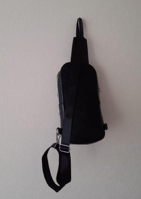 cresta クレスタ◆ブラック×ネイビー 2トーン ボディバッグ ユニセックス < 男性ファッション  cresta クレスタ◆ブラック×ネイビー 2トーン ボディバッグ ユニセックス < 男性ファッションの