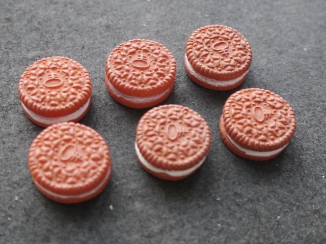プラパーツ 手芸・アクセサリーパーツ  クリームサンドクッキー パーツ 6個セット デコパーツ < 香水/コスメ/ネイル  プラパーツ 手芸・アクセサリーパーツ  クリームサンドクッキー パーツ 6個セット デコパーツ < 香水/コスメ/ネイルの