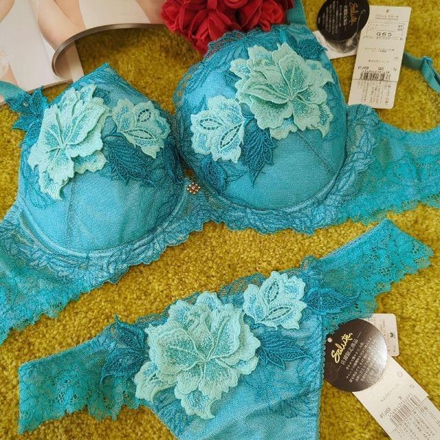 salute/サルート/店舗限定/58G/人肌のエロス/G65&ソングTバックショーツ/M/BS/ターコイズ/ルノアールルノワール < 女性ファッション  salute/サルート/店舗限定/58G/人肌のエロス/G65&ソングTバックショーツ/M/BS/ターコイズ/ルノアールルノワール < 女性ファッションの