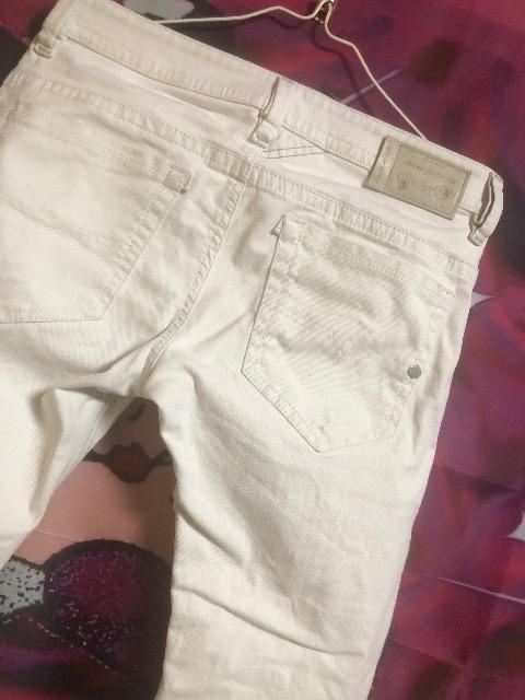 Diesel オフホワイトデニム。 < 男性ファッション Diesel オフホワイトデニム。 < 男性ファッションの