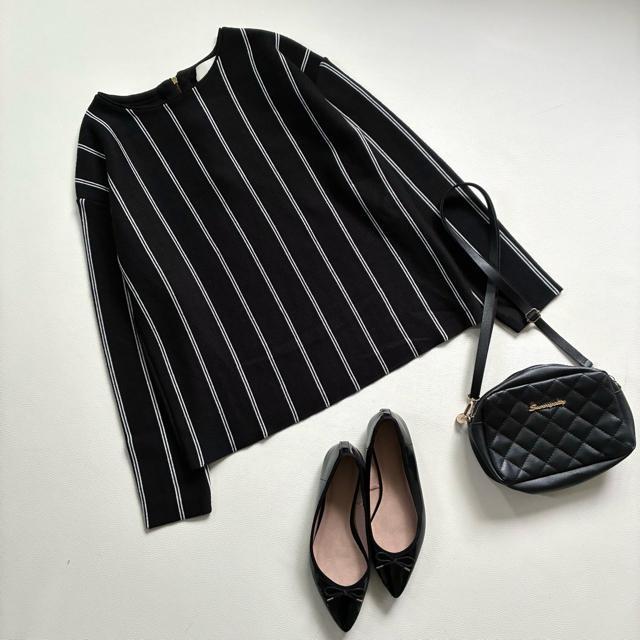 ◆美品◆日本製◆エマキュレイト◆ウール混ストライプニット◆ハイゲージ◆黒◆フリー < 女性ファッション ◆美品◆日本製◆エマキュレイト◆ウール混ストライプニット◆ハイゲージ◆黒◆フリー < 女性ファッションの