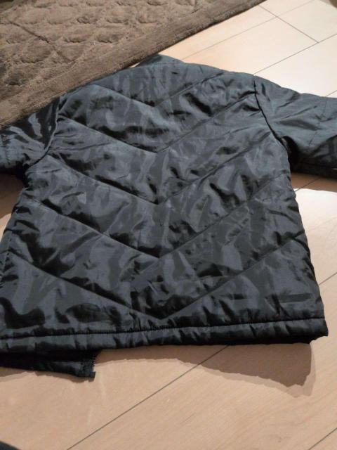 HANG TEN(ハングテン)中綿ジャケット ブルゾン ブラック < 男性ファッション HANG TEN(ハングテン)中綿ジャケット ブルゾン ブラック < 男性ファッションの