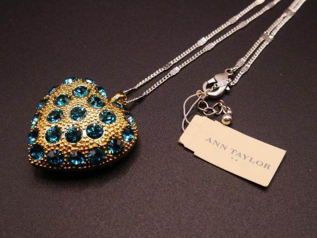 新品ANN TAYLORアンティーク調ハートストーンネックレス < 女性アクセサリー/時計  新品ANN TAYLORアンティーク調ハートストーンネックレス < 女性アクセサリー/時計の