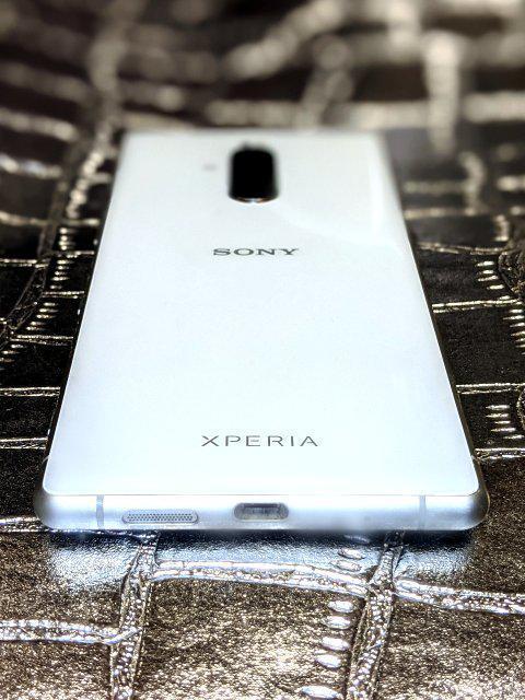 Xperia 1  zCg \tgoN SIMt[ GNXyA1
