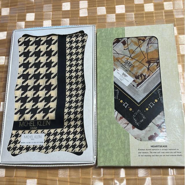 (新品)ハンカチ・箱あり(2点セット) < 女性ファッション  (新品)ハンカチ・箱あり(2点セット)  < 女性ファッションの