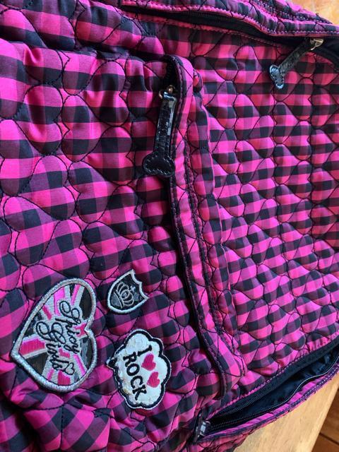 ノートPC収容可 ピンク色ハートキルディン模様リュック バック 送料無料 < 女性ファッション ノートPC収容可 ピンク色ハートキルディン模様リュック バック 送料無料 < 女性ファッションの