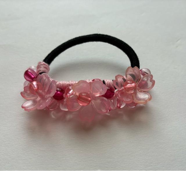 ハンドメイド ヘアゴム キラキラビーズ 盛り盛り♪ さくら♪ さくら♪ ピンク < 女性ファッション ハンドメイド ヘアゴム キラキラビーズ 盛り盛り♪ さくら♪ さくら♪ ピンク < 女性ファッションの