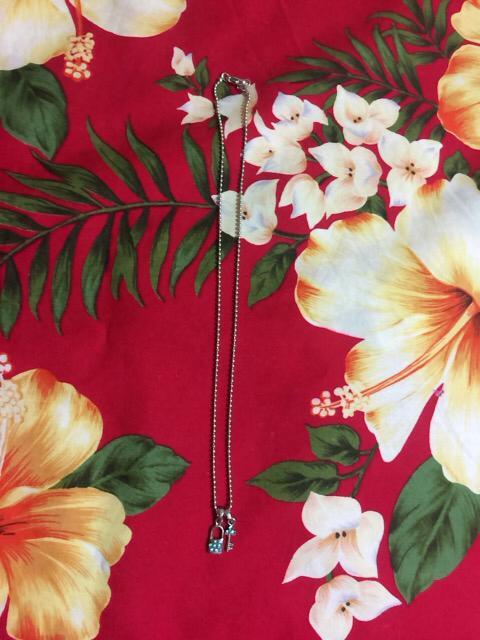 新品未使用☆錠と鍵☆水色ストーン☆ネックレス☆ < 女性アクセサリー/時計 新品未使用☆錠と鍵☆水色ストーン☆ネックレス☆ < 女性アクセサリー/時計の