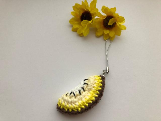 ハンドメイド  ストラップ バッグチャーム ゴールドキウイ♪ < 女性ファッション  ハンドメイド  ストラップ バッグチャーム ゴールドキウイ♪ < 女性ファッションの