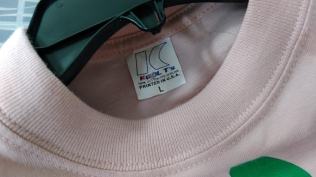 ピンクTシャツ 亀柄 Guamロゴいり Lサイズ < 女性ファッション  ピンクTシャツ 亀柄 Guamロゴいり Lサイズ < 女性ファッションの