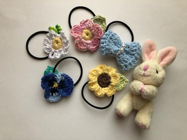 ハンドメイド ヘアゴム 小さなお子様用 可愛いお花とリボン♪ < 女性ファッション  ハンドメイド ヘアゴム 小さなお子様用 可愛いお花とリボン♪ < 女性ファッションの