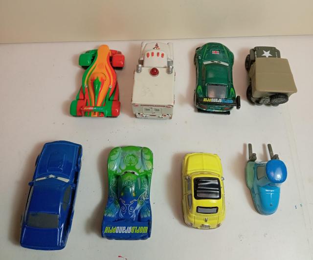 トミカディズニーカーズ8台 < ホビー トミカディズニーカーズ8台 < ホビーの