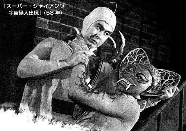 VHS☆B大空を飛ぶ無敵の超人『スーパージャイアンツ』第3部 宇津井建 < CD/DVD/ビデオ VHS☆B大空を飛ぶ無敵の超人『スーパージャイアンツ』第3部 宇津井建 < CD/DVD/ビデオの