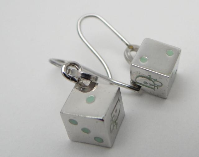 Christian Dior ディオール ダイス サイコロ キューブ ピアス<USED>【送料無料】 < ブランド Christian Dior ディオール ダイス サイコロ キューブ ピアス<USED>【送料無料】 < ブランドの