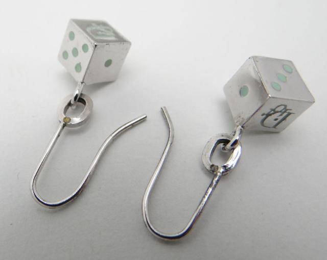 Christian Dior ディオール ダイス サイコロ キューブ ピアス<USED>【送料無料】 < ブランド Christian Dior ディオール ダイス サイコロ キューブ ピアス<USED>【送料無料】 < ブランドの