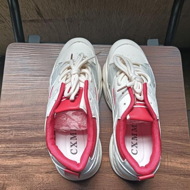 新品 22cm レディース スニーカー ベージュ シューズ 靴 厚底 かわいい < 女性ファッション  新品 22cm レディース スニーカー ベージュ シューズ 靴 厚底 かわいい < 女性ファッションの