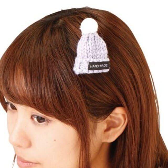 ニット帽のヘアクリップ グレー < 女性アクセサリー/時計 ニット帽のヘアクリップ グレー < 女性アクセサリー/時計の