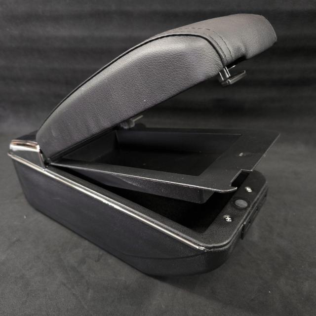 SUBARU �T���o�[ �A�[�����X�g USB�|�[�g�t �u���b�N �R���\�[�� �� ������/�o�C�N