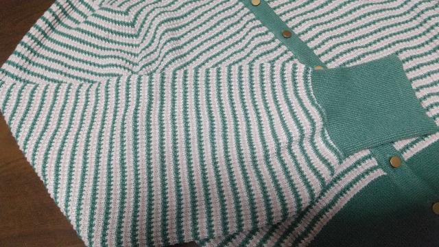 グリーン系のカーディガン★フリーsize★美品です! < 女性ファッション  グリーン系のカーディガン★フリーsize★美品です! < 女性ファッションの