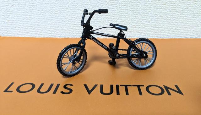 ~j`A]ԁ}EeoCNubNA`F[ĂĎԗւy_܂FႢ܂h[nEX    