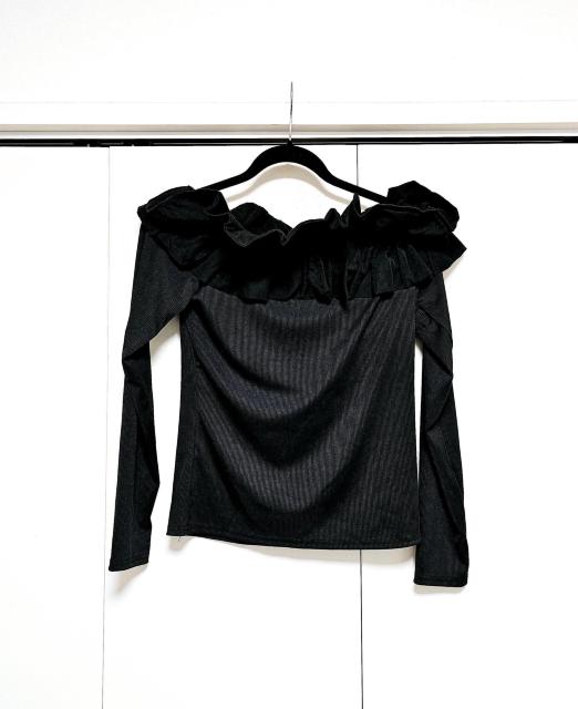 SHEIN フリル オフショルダートップス 黒 XL < 女性ファッション  SHEIN フリル オフショルダートップス 黒 XL  < 女性ファッションの
