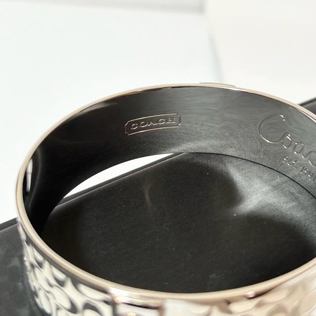 極美品 COACH コーチ ミニシグネチャー バングル ブレスレット < ブランド 極美品 COACH コーチ ミニシグネチャー バングル ブレスレット < ブランドの