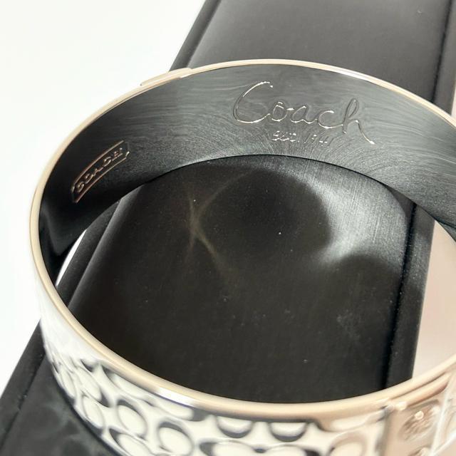 極美品 COACH コーチ ミニシグネチャー バングル ブレスレット < ブランド 極美品 COACH コーチ ミニシグネチャー バングル ブレスレット < ブランドの