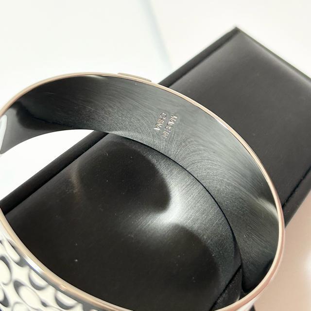 極美品 COACH コーチ ミニシグネチャー バングル ブレスレット < ブランド 極美品 COACH コーチ ミニシグネチャー バングル ブレスレット < ブランドの