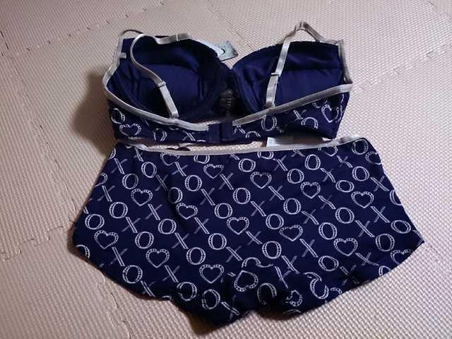 Vi p[v C70MTCY XOXO  t@bV 