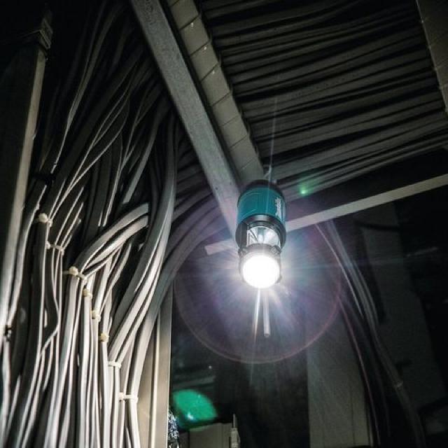 マキタ充電式LEDランタン 本体のみ 7.2V 10.8V ML102 < ペット/手芸/園芸  マキタ充電式LEDランタン 本体のみ 7.2V 10.8V ML102 < ペット/手芸/園芸の
