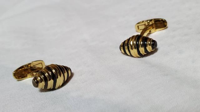 正規 レア ジバンシィ ヴィンテージ スパイラルラウンドカフス 金×黒 カフリンクス ボタン グレネードデザイン < ブランド  正規 レア ジバンシィ ヴィンテージ スパイラルラウンドカフス 金×黒 カフリンクス ボタン グレネードデザイン  < ブランドの