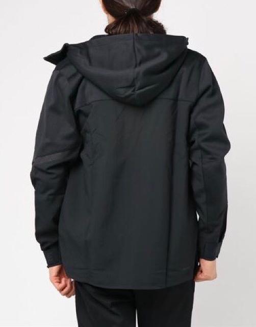 NIKEナイキ☆黒ジップアップパーカー < ブランド  NIKEナイキ☆黒ジップアップパーカー < ブランドの