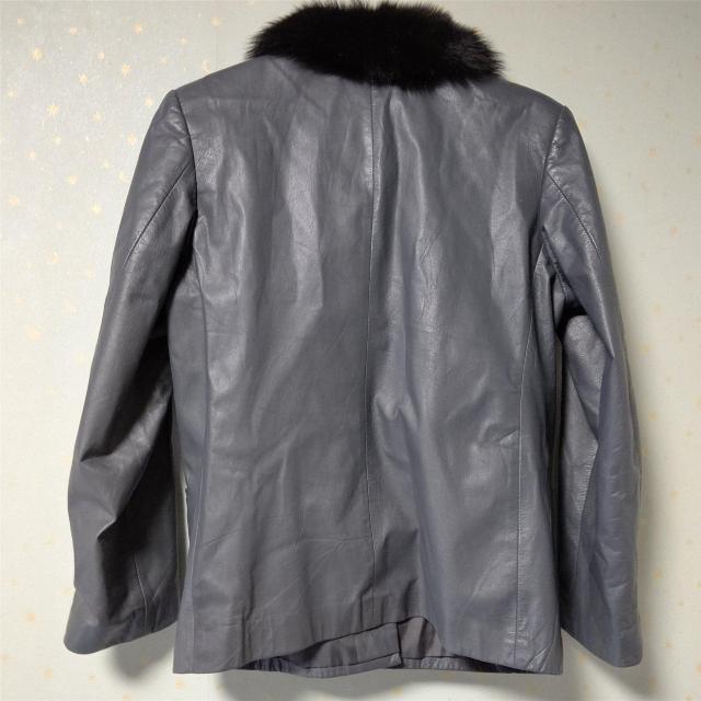 リメイクレザージャケット グレー リアルレザー < 女性ファッション  リメイクレザージャケット グレー リアルレザー < 女性ファッションの