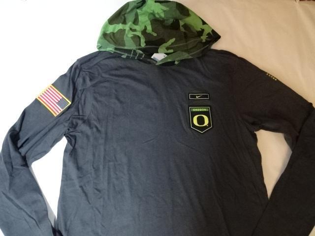 USカレッジ ナイキ オレゴン大学ダックス 国旗ワッペン フード付 ロンT US L < ブランド  USカレッジ ナイキ オレゴン大学ダックス 国旗ワッペン フード付 ロンT US L < ブランドの