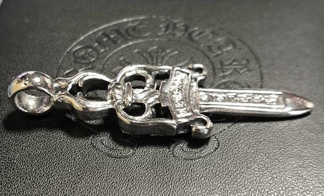 NPe1000~`X^[gICHROME HEARTS [W_u_K[y_g ŗȂI؂I